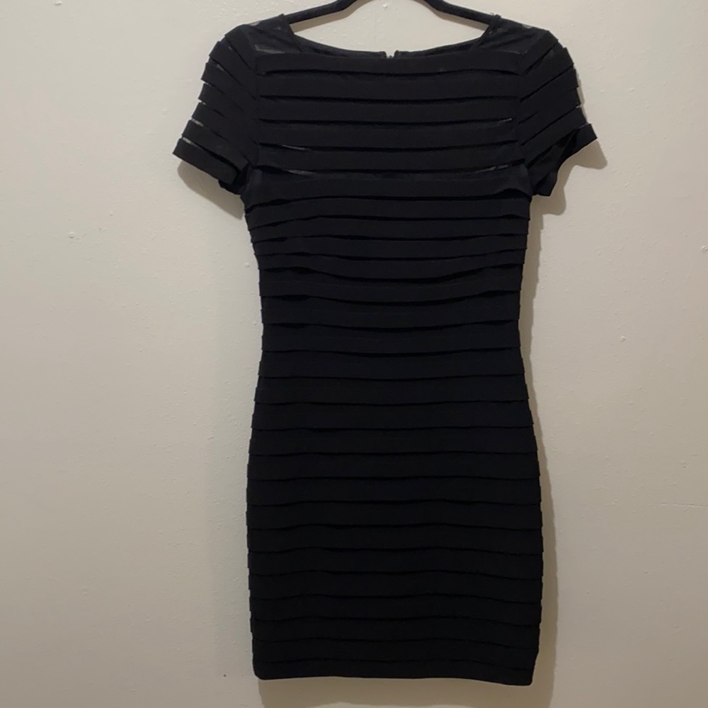 ADRIANNA PAPELL LITTLE BLACK DRESS